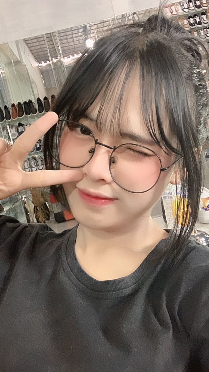 summertimeidol's tweet image. Selamat pagiiii cinta-cintaku ❤️

Eh siang, selamat menjalankan aktivitas di hari ke 2 minggu iniiii. Ingattt udh masuk tanggal tua jadi jangan boros yah 😽

#summertime #summertimeidol #summertimefui #chikaidol #idollokal #idolbogor #fui