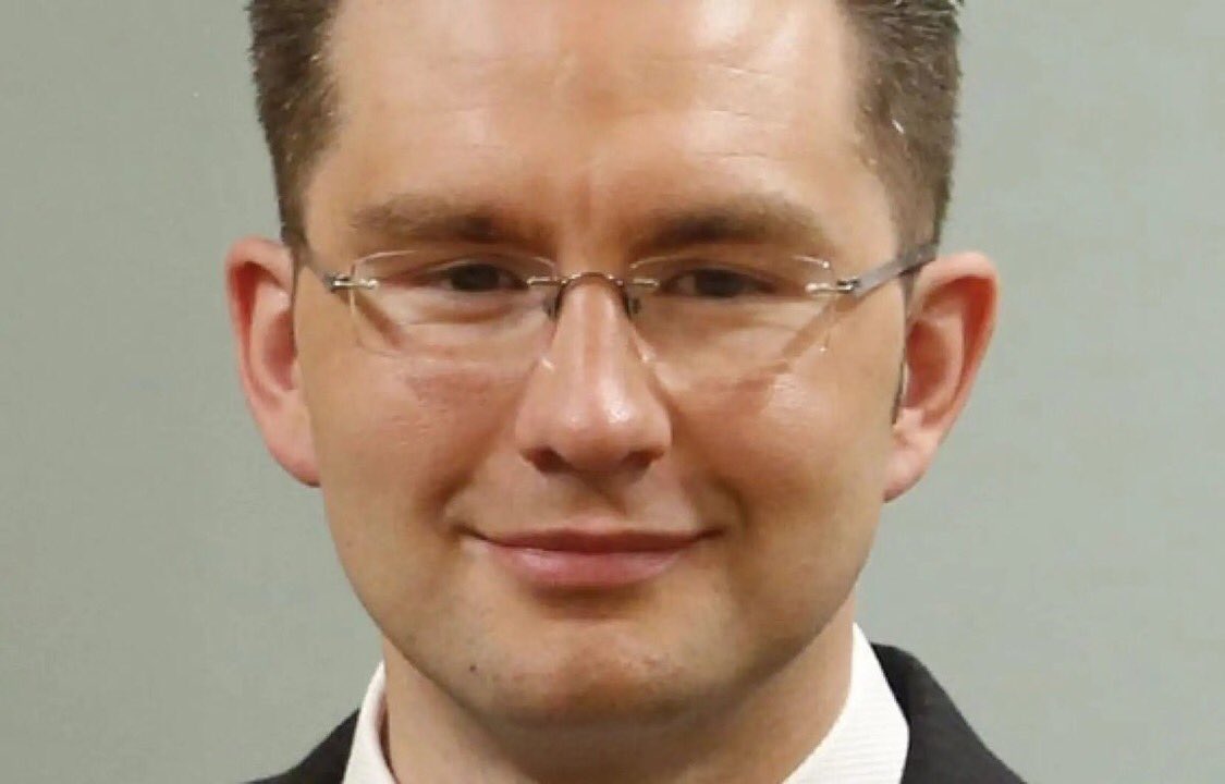 oneplusone10's tweet photo. Because CONS offer no policy (other than tax cuts for corporations), they need to generate support from hate groups, misogynists, conspiracy theorists and the deeply misinformed.

PP must NEVER be PM.

#NeverPoilievre https://t.co/oP7Fg636g1