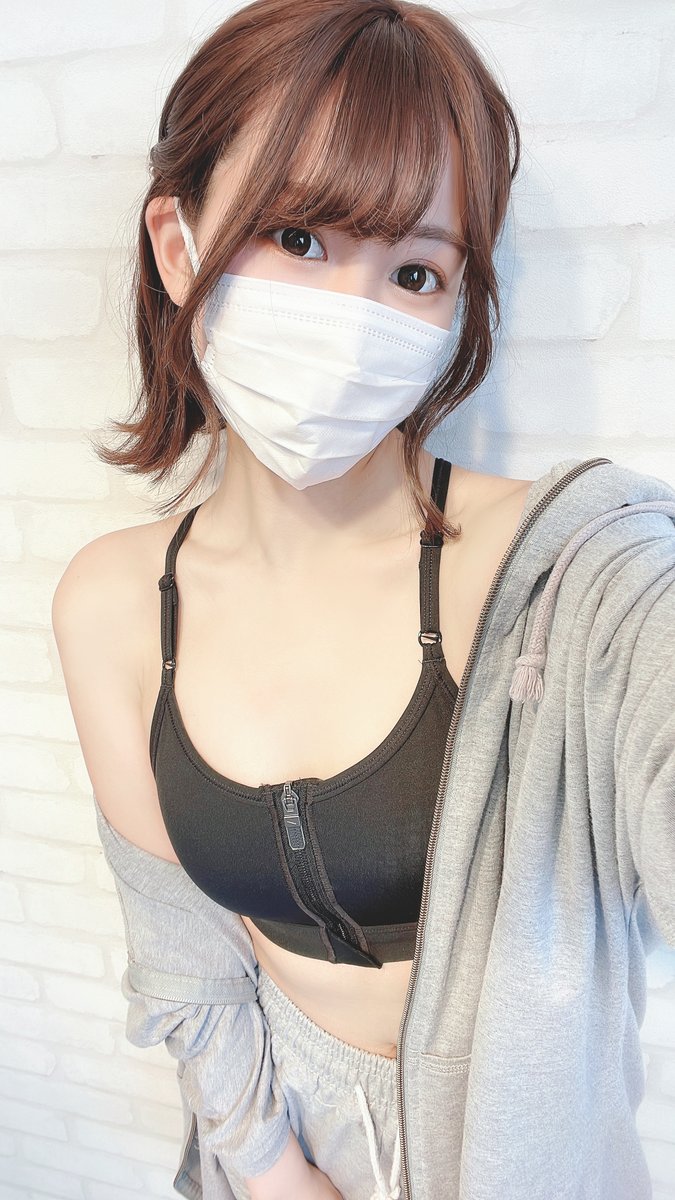 beula6433's tweet photo. 딸친할사람. https://t.co/E18kJophwc