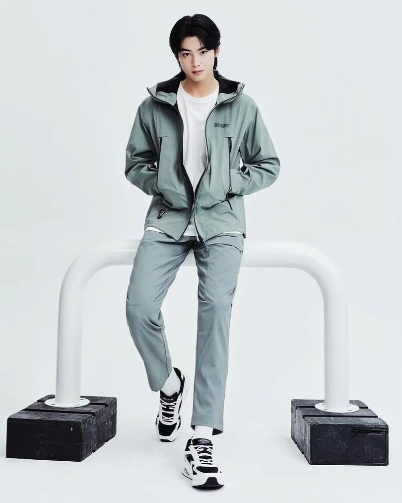 dppew18's tweet image. #chaeunwoo x #skechersth 
#embassador #AROHA