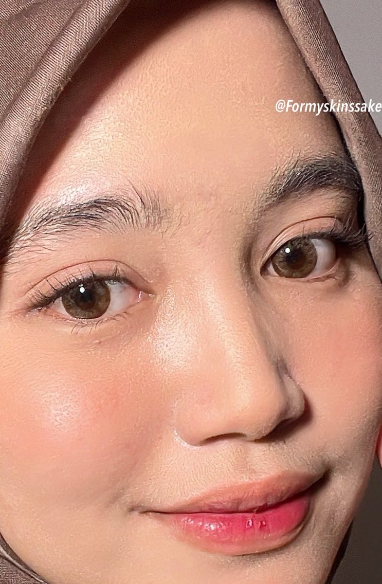 fitaminci's tweet photo. AKHIRNYA NEMU SOFTLENS OPTIK YANG TIPIS + GAK GANJEL UNDER 100K

Padahal minus ku mayan (-3,25) + silinder 2, tapi nyaman bgt dipake + gak mudah kering. Bener bener nyaman buat beginner softlens kaya aku 🥹👌 https://t.co/8hEyHopqhA
