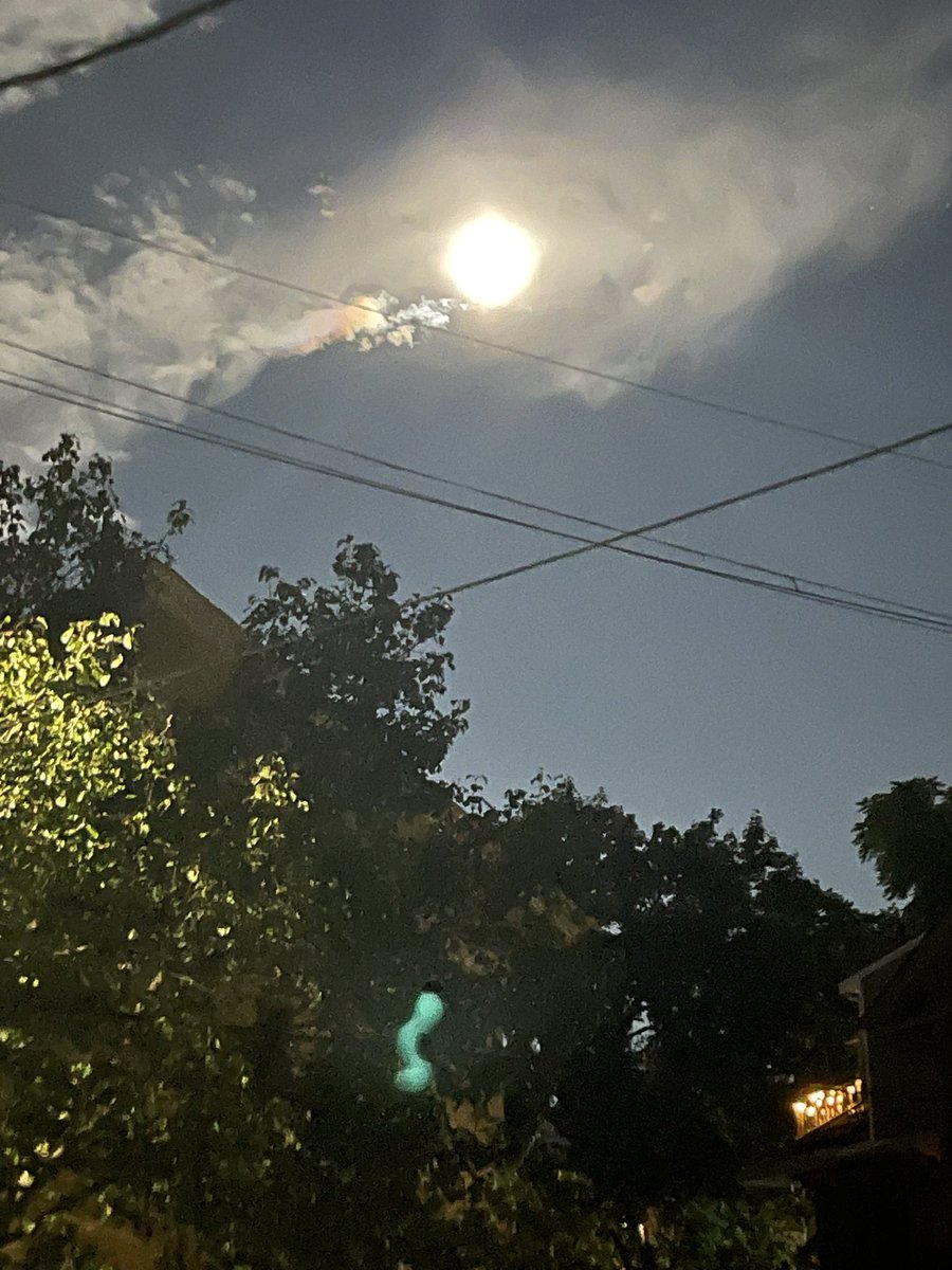 #SturgeonSuperFullMoon2024
#ClintonStreetSkies
#CambridgeMA_USA