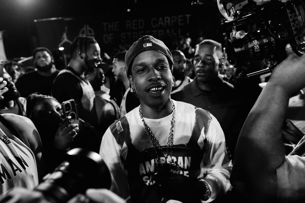 Dyckman Basketball (@iamdyckman) on Twitter photo It was a Harlem INVASION. <a href="/asvpxrocky/">LORD FLACKO JODYE II</a> popped out to our Championship night, โcause #WhereElseWouldYouRatherBe? It was a Harlem INVASION. <a href="/asvpxrocky/">LORD FLACKO JODYE II</a> popped out to our Championship night, โcause #WhereElseWouldYouRatherBe?