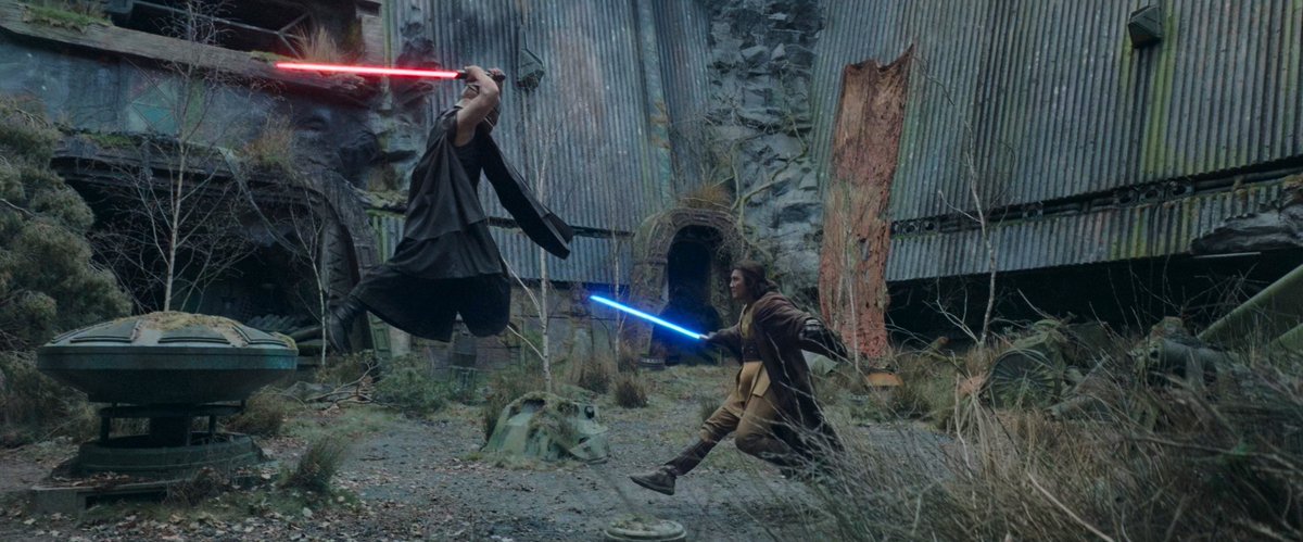 rey__skywlkr's tweet photo. How can you watch this and not think it was the sickest Star Wars you've ever seen? #RenewTheAcolyte https://t.co/Srx8PvWyDK