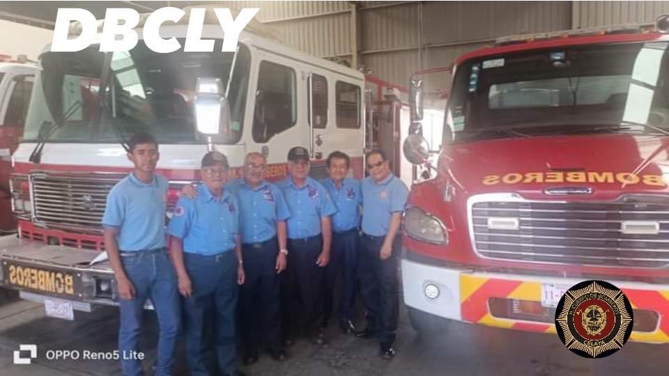 🎊🎉Visita de lujo 🎉🎊

🧑‍🚒Gran visita de elementos de BOMBEROS VETERANOS de IRAPUATO a las tres estaciones, pasando un rato agradable con el personal de cada estación.

🚒¡Somos grandes por nuestra gente!

🧑‍🚒Esta es su casa.🚒