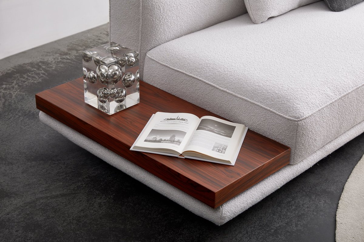 Sourcing_Market's tweet photo. Upgrade your living room with the Horizon sofa! 
Its sleek design and luxurious comfort make it the perfect centerpiece for any modern home. Whether you're relaxing after a long day or hosting guests, the Horizon sofa offers both style and coziness.  #HorizonSofa #Foshanfurniture https://t.co/iOgCId3930