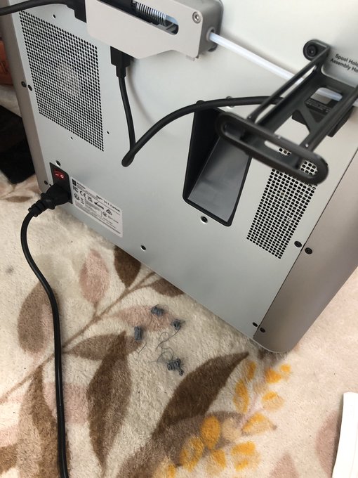 3Dプリンターケツからカスのうんこ出す所好き 