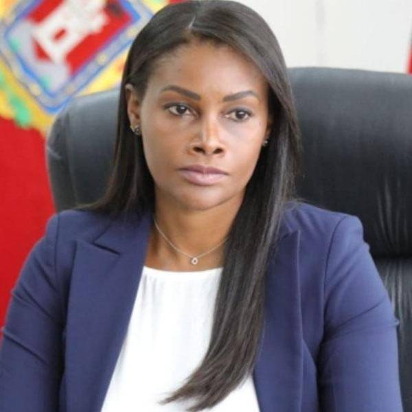 #Urgente ¡LA COMISIÓN DE FISCALIZACIÓN RECHAZA QUE LA FISCAL CALIFIQUE UN  "NARCOJUICIO"!

La Comisión de Fiscalización al País rechaza enérgicamente las declaraciones emitidas por la funcionaria enjuiciada, Diana Salazar Méndez, Fiscal General del Estado, en las cuales califica