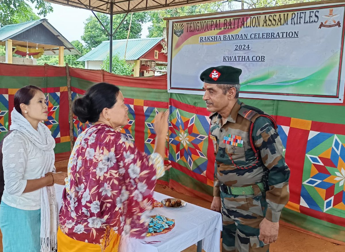 official_dgar's tweet photo. ASSAM RIFLES CELEBRATES RAKSHA BANDHAN IN MANIPUR
#AssamRifles celebrated Raksha Bandhan at Kakching Garrison, Kwatha Village and Kwatha Village, Manipur on 19 Aug 2024. This celebration not only reinforced the bond between the local populace and Assam Rifles but also provided a much-needed sense of normalcy in the region, reminding everyone of the strength found in unity.
@HMOIndia @adgpi @PIBHomeAffairs