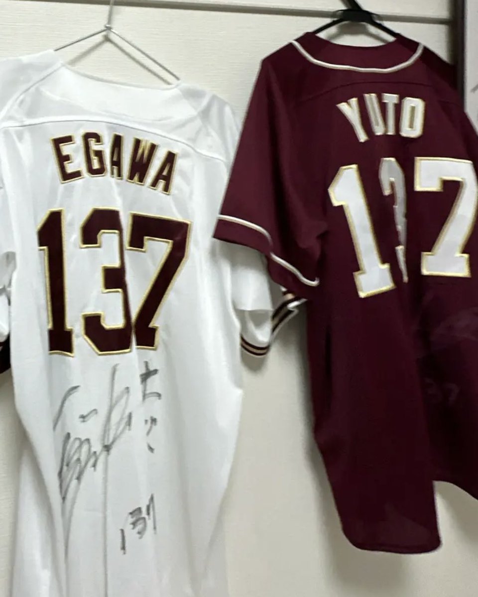 _e1g3w7's tweet photo. 仙台駅でキャリー盗まれました

日時　8/19 0:05〜0:15
場所　ヨドバシバスターミナル向かいのセブン(仙台駅東口店)

他にもヘアアイロン、メイクポーチ、グッズ(マイヒーロータオル、アクスタ等)、衣服などが入っていました。

#仙台 #盗難 #探してます #拡散希望 https://t.co/K8owibwUM0