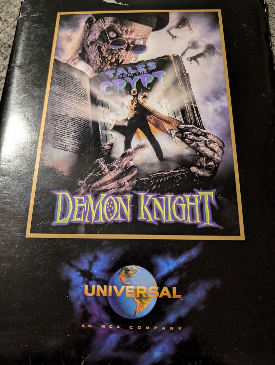 T Watches A Scary Movie tweet media