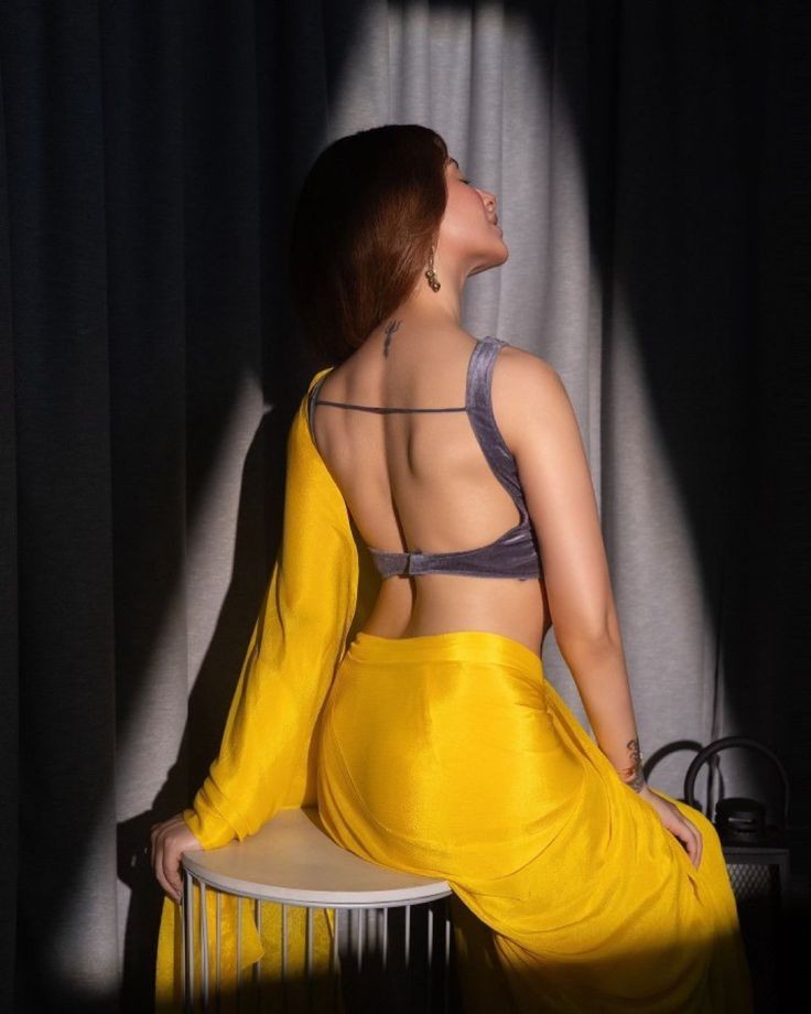 seductive_shalu's tweet photo. Judge :- Shalini What's the purpose of wearing this saree instead of uniform.

Me :- Take My hair frot and turn back. My Lord this figure makes me wear this..

Showing to the whole courtroom. https://t.co/DraiPWihbP