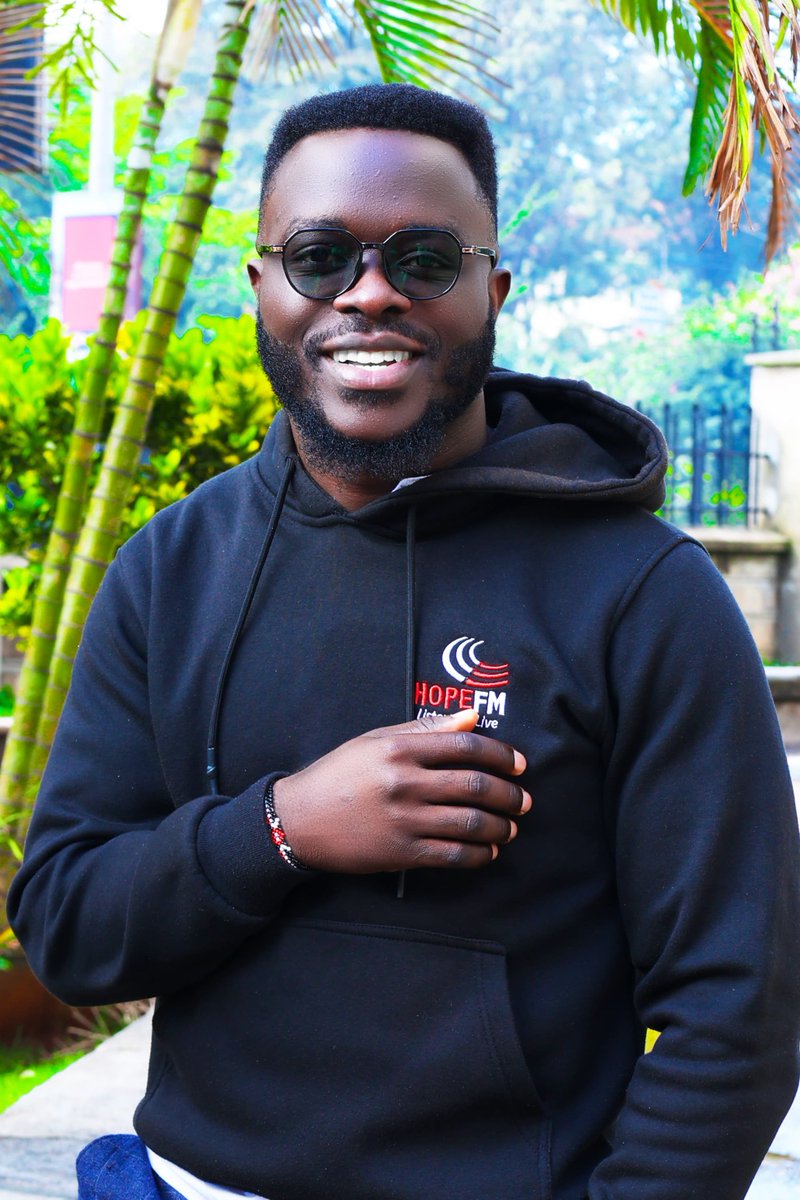 HopeFMLive's tweet image. Jimmy has been working abroad and sending money to his parents at home to build him a house, but his parents "ate" the money. No house. What should Jimmy do?

#BreakfastTable Call/WA 0717400555 SMS 20933
@Favoured_Franc
#SharonAndFranc
#ListenAndLive