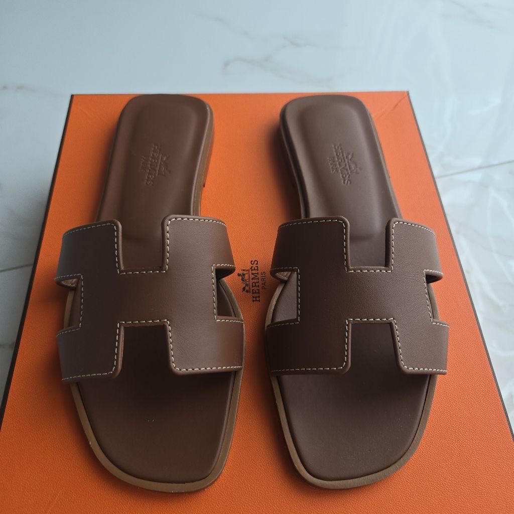 ајј дали не се исти кажете ми