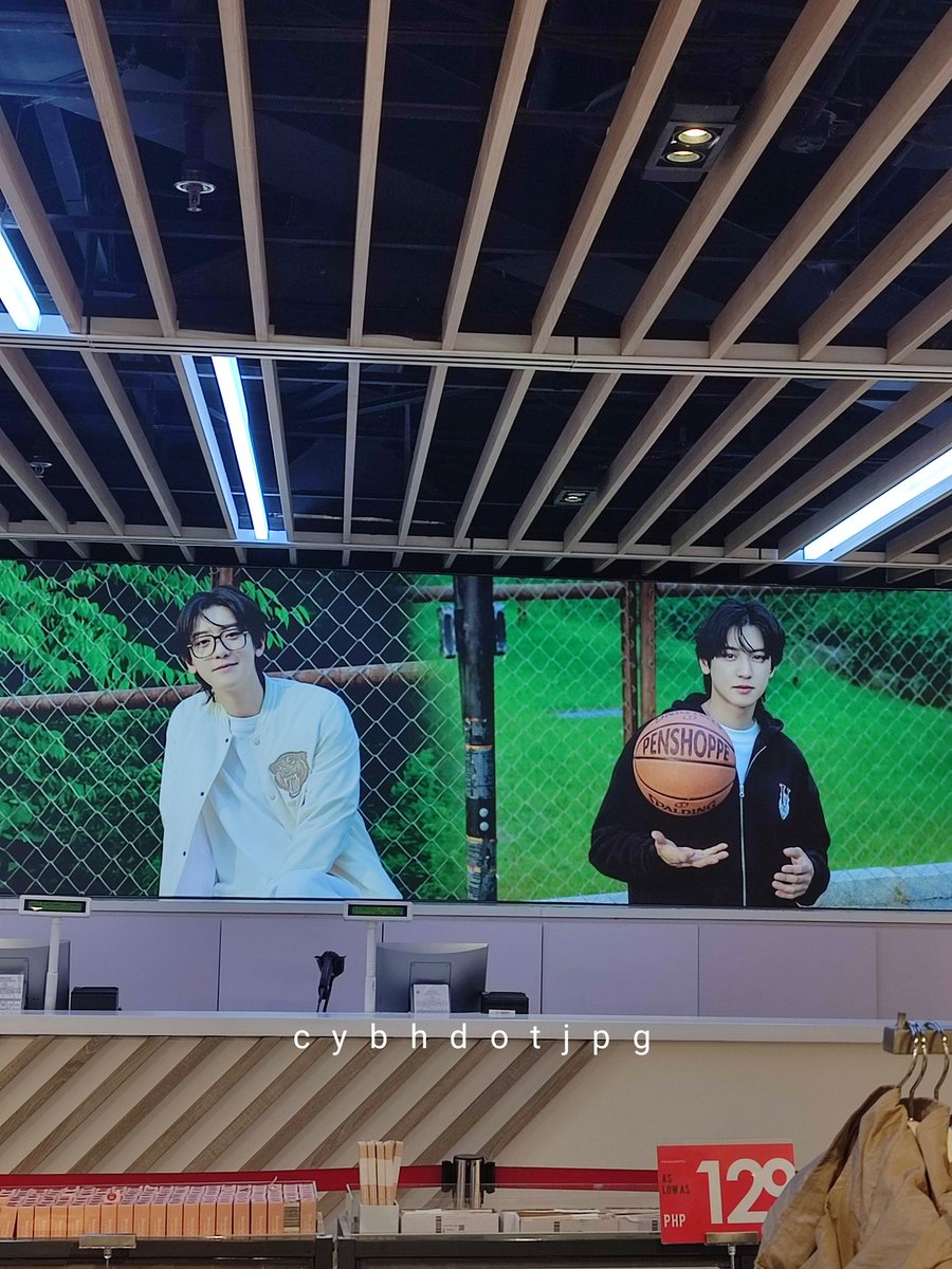 cybhdotjpg's tweet photo. NEW CHANYEOL PENSHOPPE PHOTO!!! OMG SO HANDSOME 😭😭 https://t.co/3xwldwwEA7