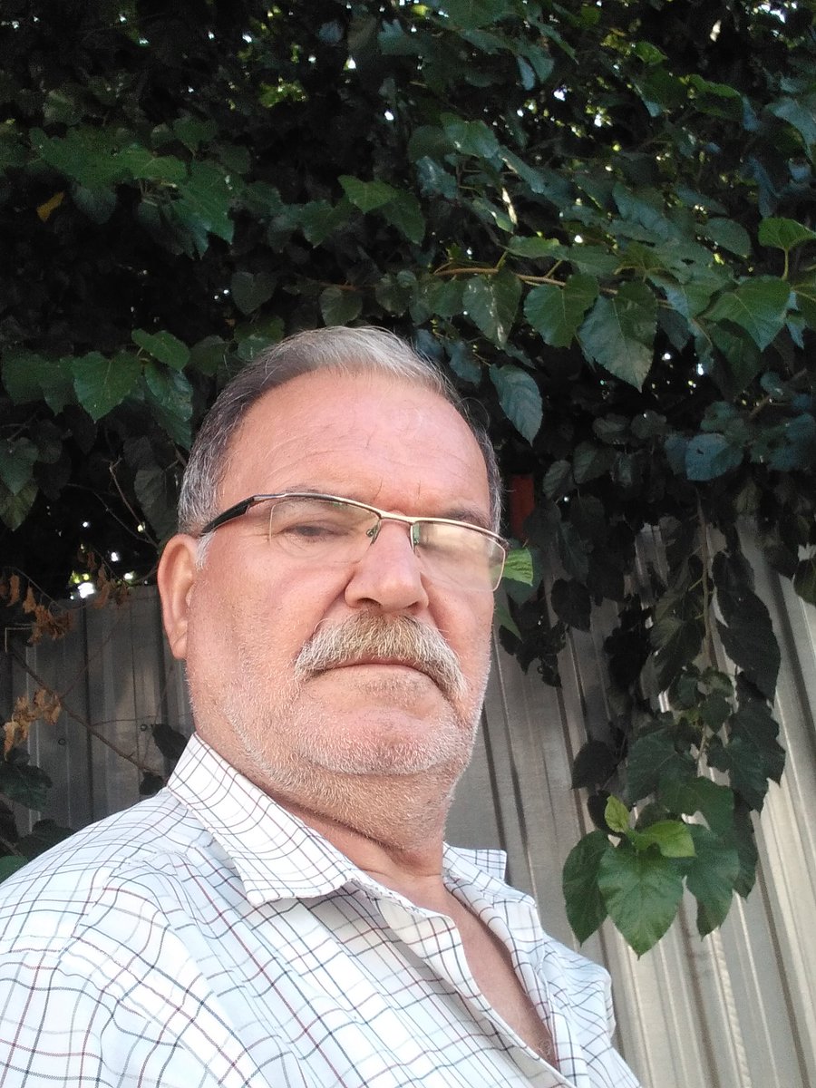 Mağrur olma insan oğlu bu gün üstünde gezindiğin otlar,yarın senin üstünde biter.GÜNAYDIN HAYIRLI SABAHLAR
