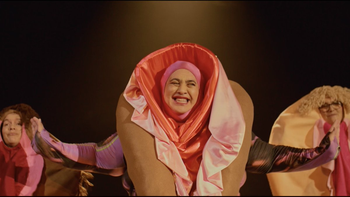 Congratulations to the winner of our Ngā Whanaunga Māori Pasifika Shorts Letterboxd Audience Award - CHATTERBOX
Director: Tainui Tukiwaho
Producer: Acacia O’Connor
Screenplay: Tuakoi Ohia, Tainui Tukiwaho, Brady Peeti