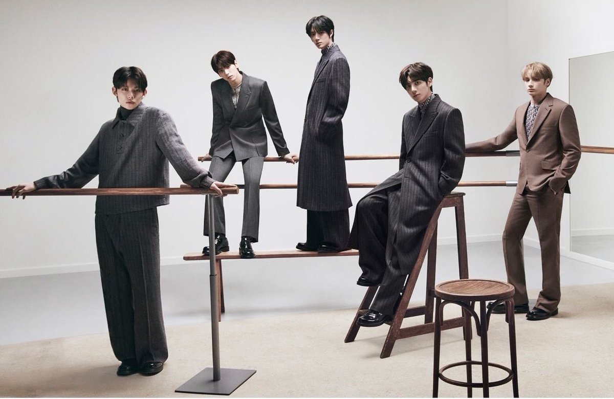 txt_sarangdan2's tweet photo. ELLE JAPAN 인스타그램 #투모로우바이투게더 https://t.co/r69DHs480i