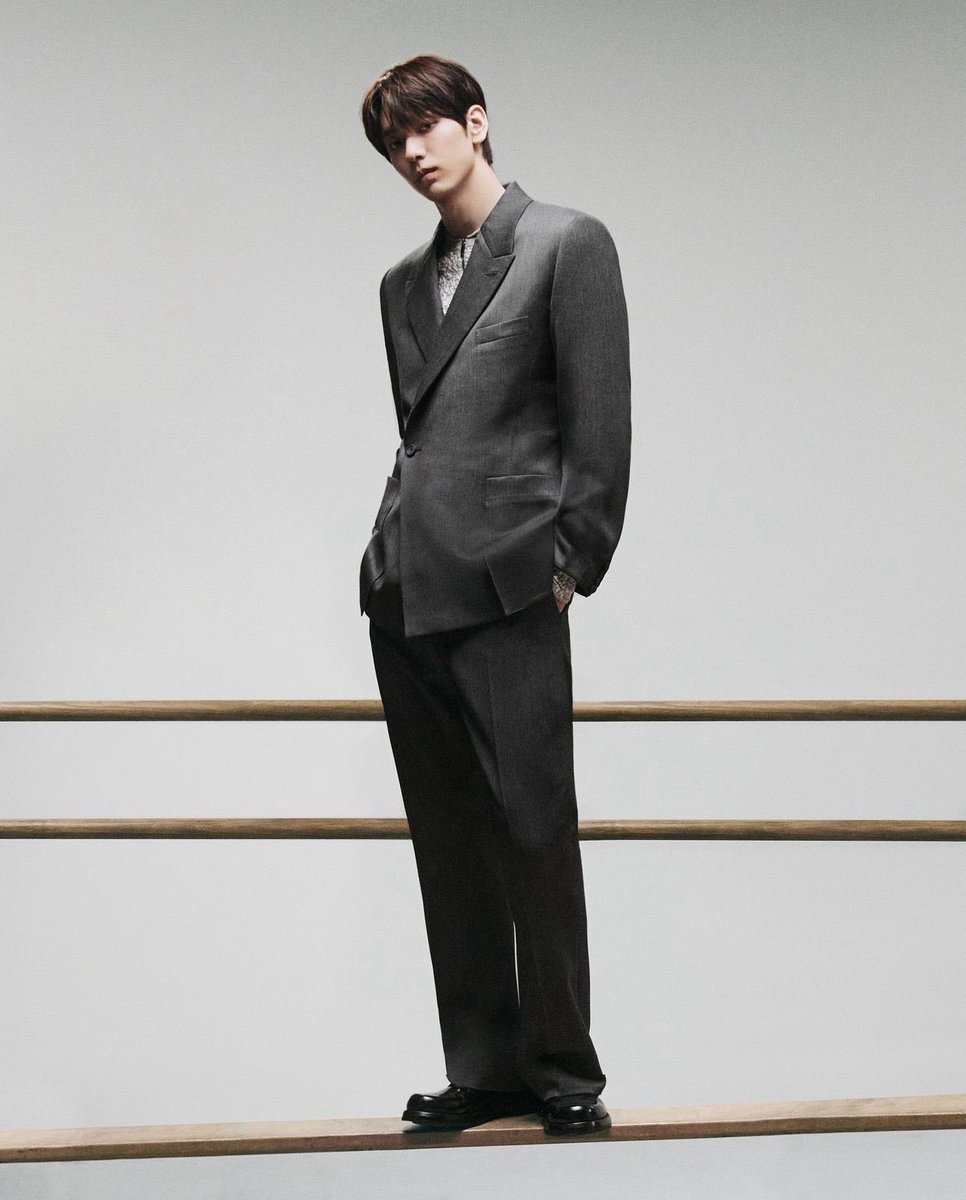 txt_sarangdan2's tweet photo. ELLE JAPAN 인스타그램 #투모로우바이투게더 https://t.co/r69DHs480i