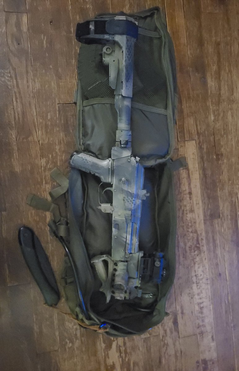 edc76239's tweet image. FieldLine tactical #bugoutbag #microdraco #edc76239 #survivalgear #edc stay ready stay prepped stay dangerous and always stay frosty 🥶