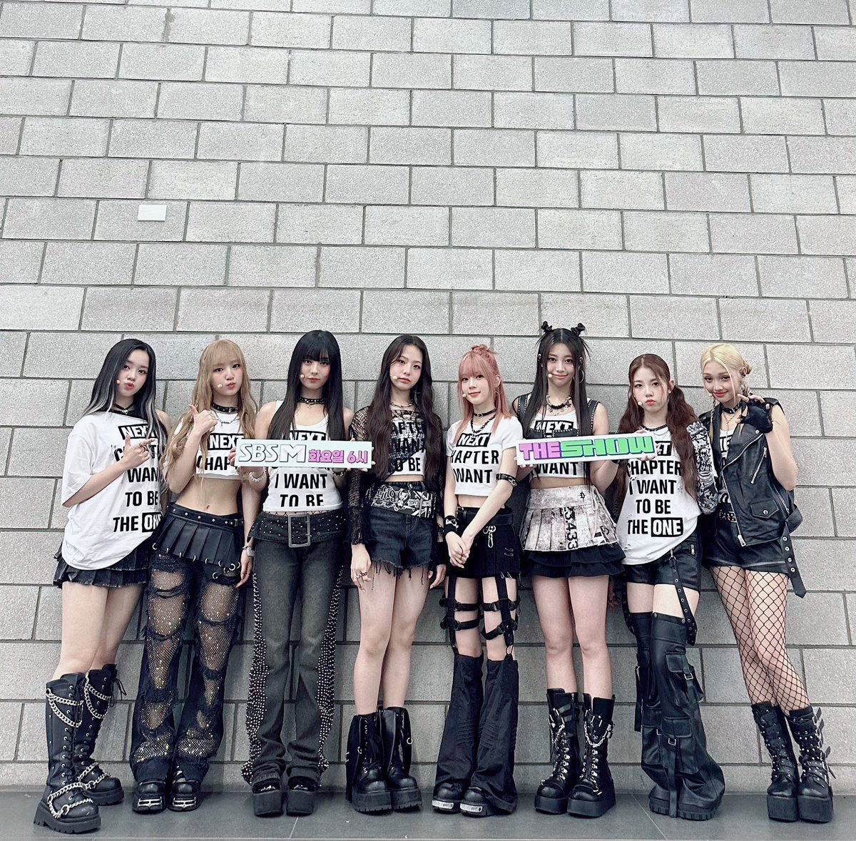 theshow_offcl's tweet image. 오늘의 드레스코드는 🩵베이비블루🩵
짱니스가 정해준 것이니 꼬옥~ 지켜주기로••🤙
그래서 오늘 더쇼도‼️‼️ 큰맘 먹고
 짱니스를 위해 ☁️하늘☁️을 준비 했어요
짱니스가 다 가져요 하늘도 다 짱니스꺼야‼️‼️‼️
ps. 짱니스 짱인거 짱니스만 몰라‼️ 
이제 짱니스도 알아🩵
#더쇼 #UNIS #Poppin