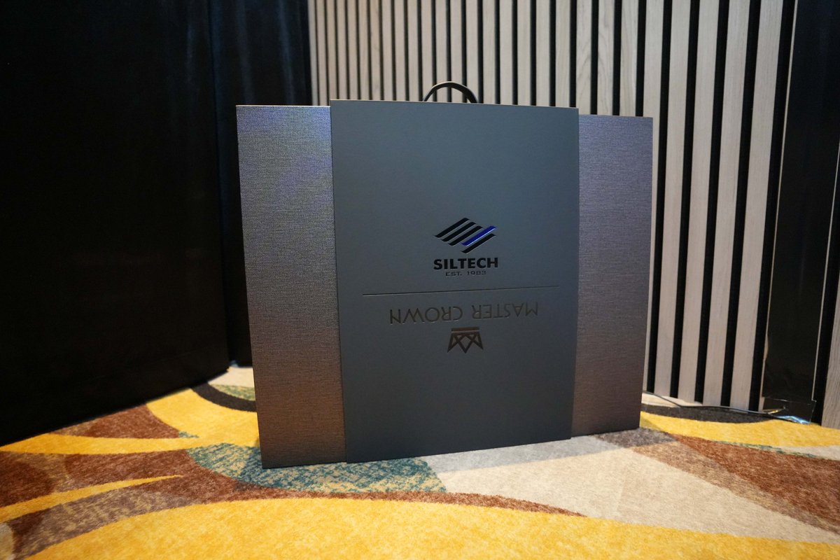 richcoln's tweet image. 【2024 香港高級視聽展報導｜Siltech】
#Siltech #MasterCrown #S10 #Monocrystal #保留聲音所有微小細節 #音樂還原度極高 #性能手屈一指
Read the full article here: reurl.cc/my3x6Y