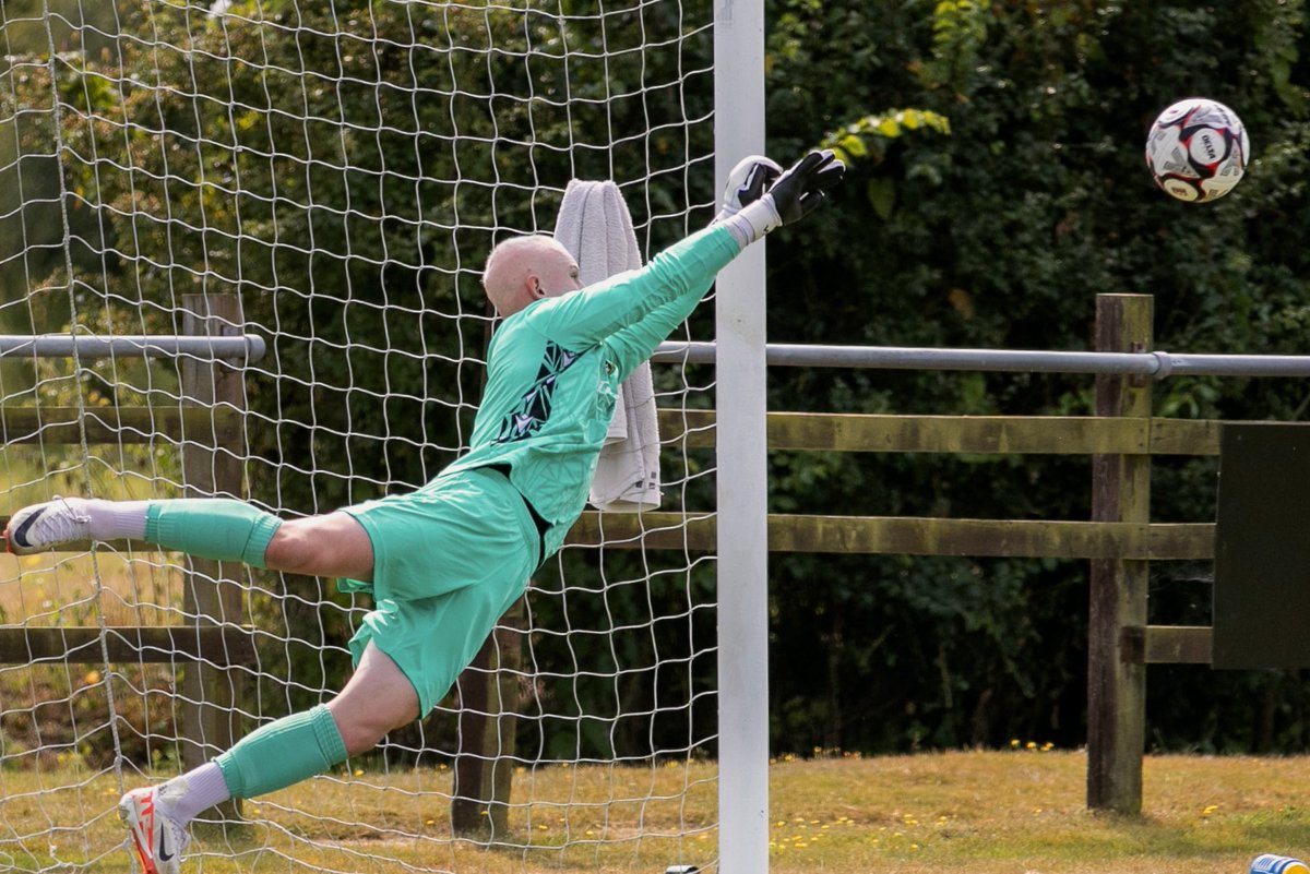 3 points, clean sheet, perfect Saturday 🌲 #UTP