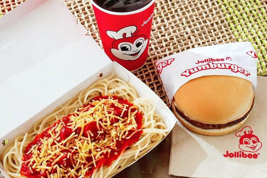 harucomz's tweet photo. 🇵🇭ジョリビー🍔🌭　全世界ベスト5⃣を目指す‼️

フィリピンを代表する外食企業「ジョリビー」は、5年以内に全世界の外食産業のベスト5⃣入りを目指しています😲
最重要とされる🌎北米市場を中心に世界中にネットワークを拡げていきます。
日本にはいつ来るのかしら・・・🙄
https://t.co/oAxIw76t4f

#ジョリビー #世界5位 #ベスト5 #外食産業 #クラーク #フィリピン留学 #クラーク留学 #スタディツアー #クラークツアー