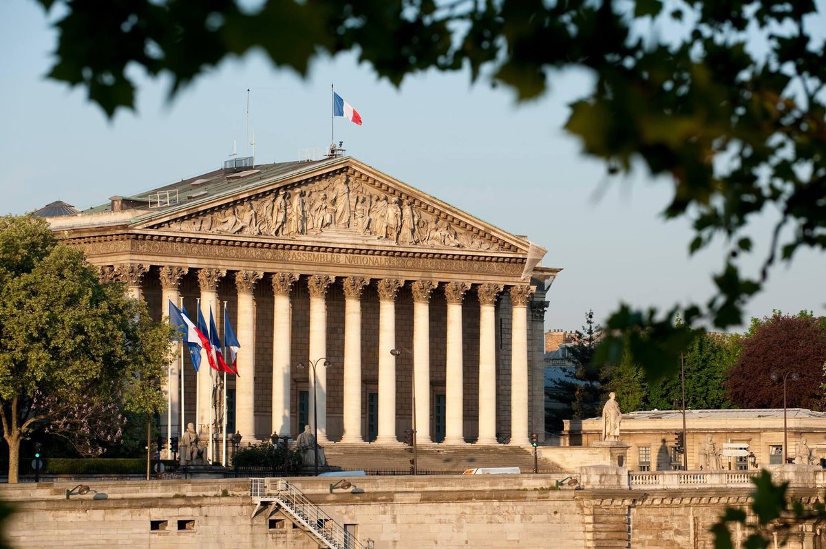 JarnoQ's tweet photo. Après plus de 3 ans et demi d’engagement en tant qu’Attaché Parlementaire au service de la Députée Nicole LE PEIH, de l'Assemblée Nationale et du plus beau pays du monde, ma mission se terminera le samedi 31 août. https://t.co/c6L5dCgp6w