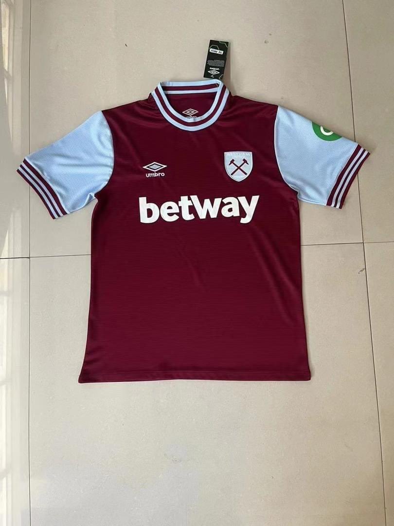 BioRichard's tweet photo. Dem me for all your football wears @0530655650 https://t.co/XzMIsxpilP
