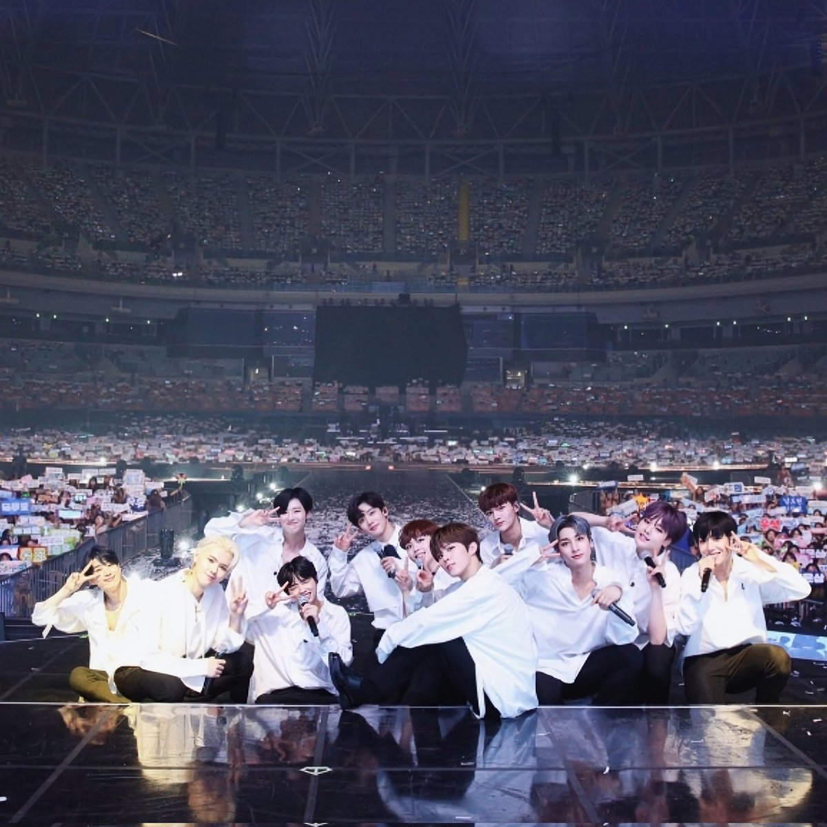 akikosan20's tweet photo. X1 いつの日かまた会いたい~🦋✨
#X1_Debut_5thAnniversary
#오랜만이야엑스원_5년축하해
#x1official101 #x1members https://t.co/box7n7MtdJ