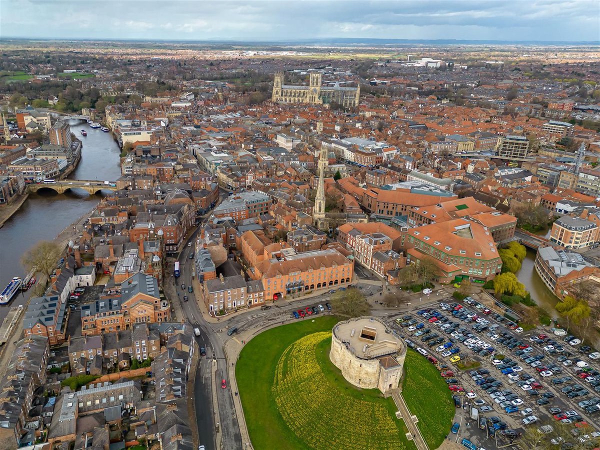 Your dream home awaits!
We have lots of lovely new properties recently listed, from modern apartments to spacious semi-detached homes:
bit.ly/3mQ0drw