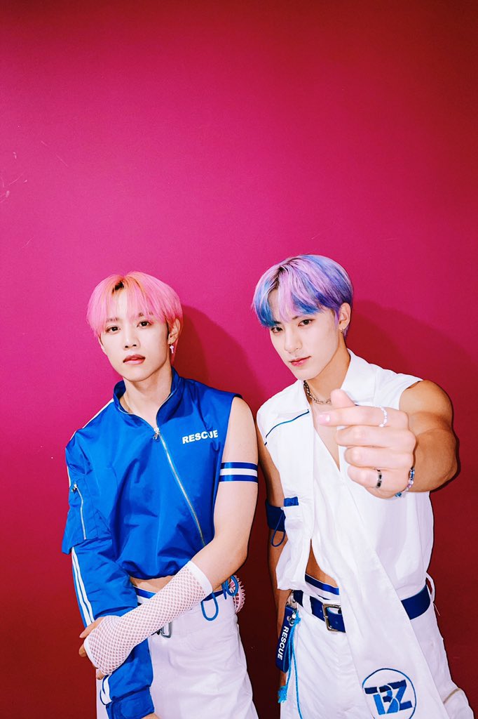 timetosw_'s tweet photo. 210828 위더보
[에릭] 막내들이 구하러 갑니다 💙🤍
#더비사랑해

#THEBOYZ #더보이즈 #선우 #김선우 #sunwoo #SUNWOO https://t.co/qYIA9GO43Q