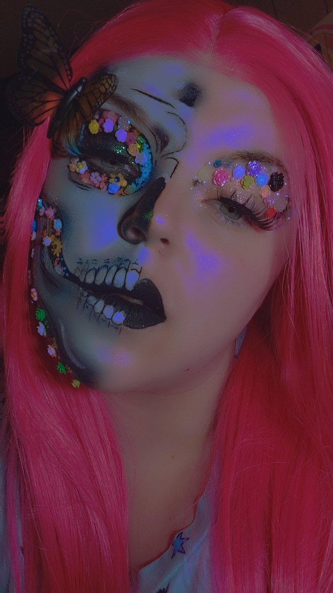 Karebearbake tweet media