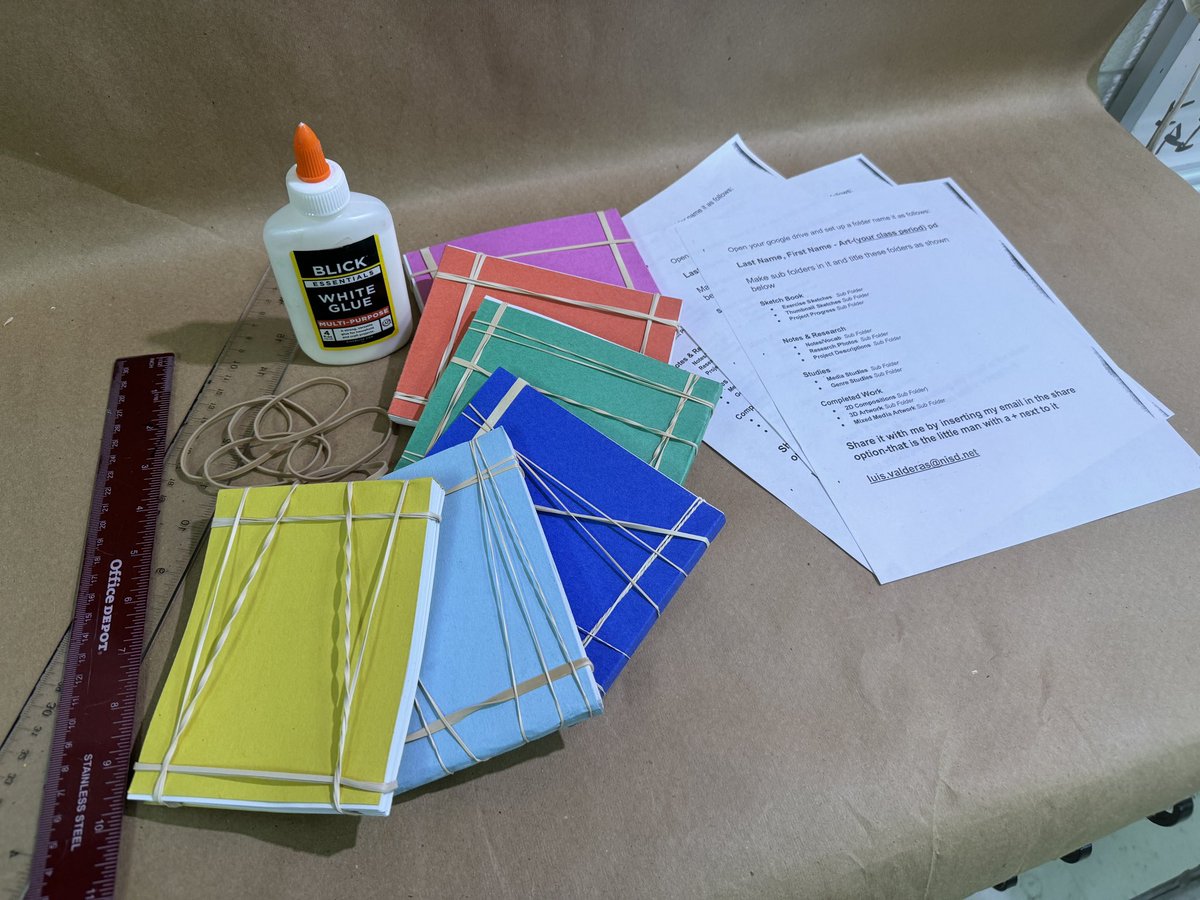 …and they’re off!!! Sketch Books for everyone!!! #artclass, #nisdcreates