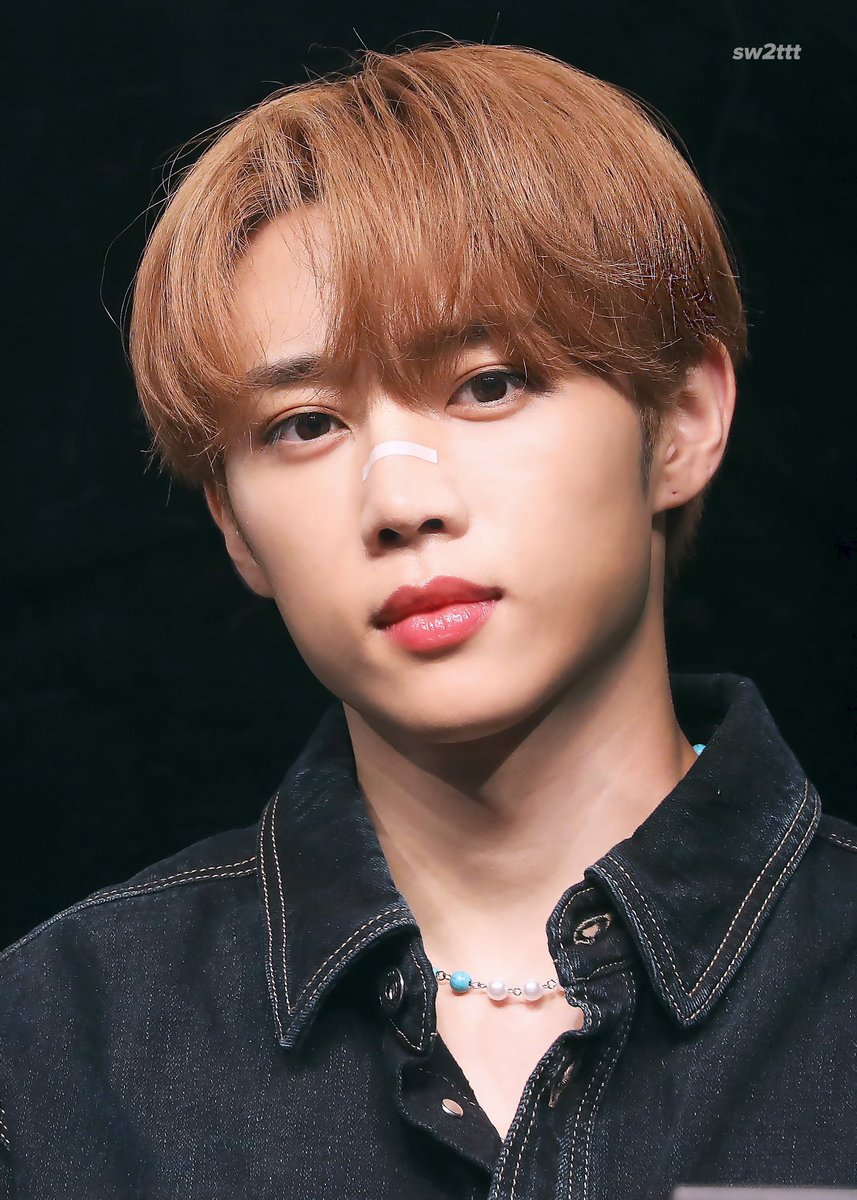 timetosw_'s tweet photo. 220818 비트로드 팬사인회

#THEBOYZ #더보이즈 #선우 #김선우 #sunwoo #SUNWOO https://t.co/D2ZNyAEWKH
