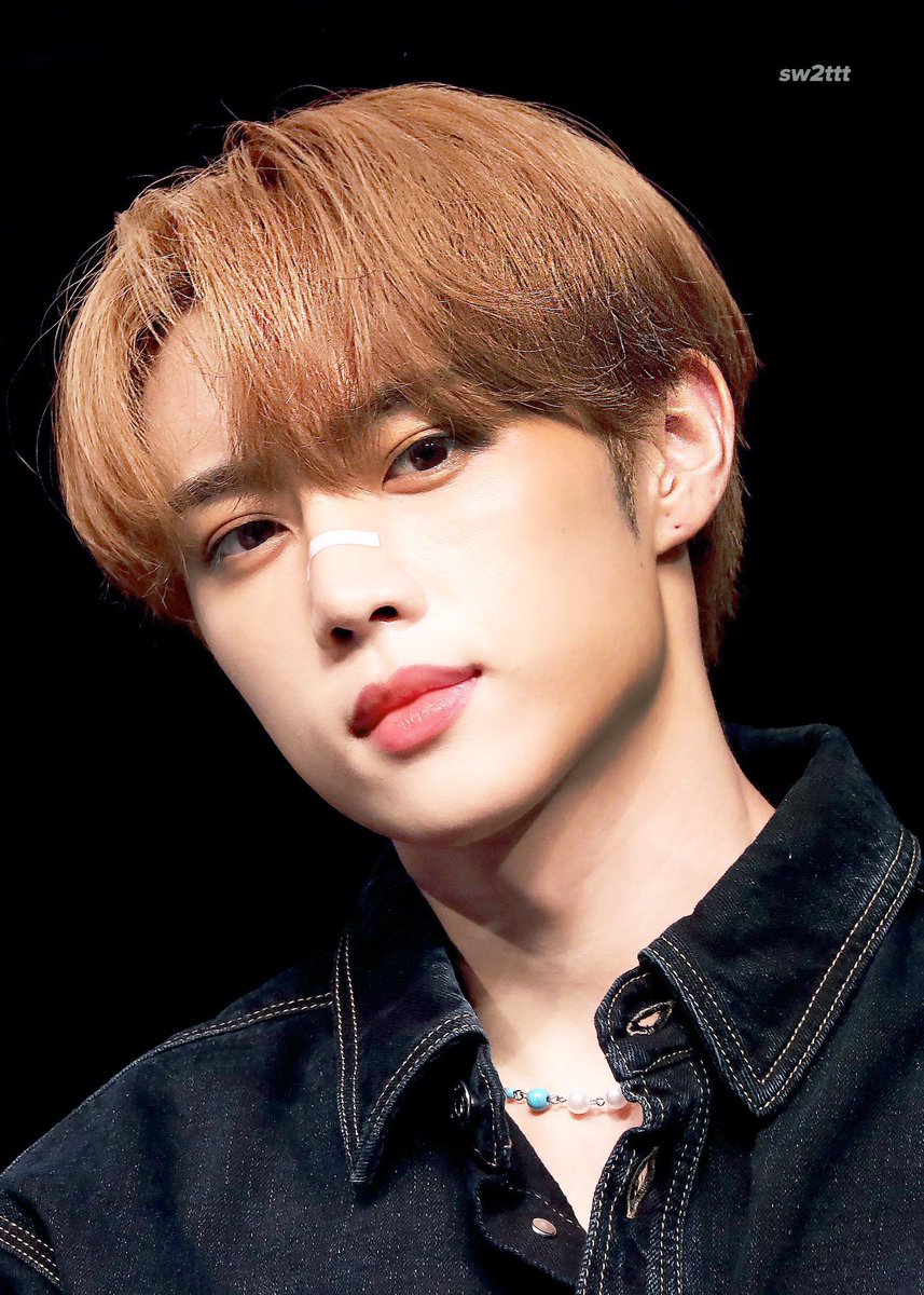 timetosw_'s tweet photo. 220818 비트로드 팬사인회

#THEBOYZ #더보이즈 #선우 #김선우 #sunwoo #SUNWOO https://t.co/D2ZNyAEWKH