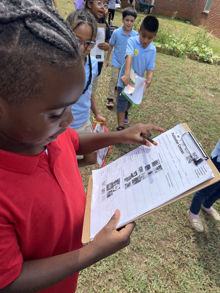 RussellESTEM's tweet image. Our amazing kindergarten and 2nd garden Butterfly Watchers Club participated in the Great Southeast Pollinator Census @UGAExtension @cobbscience @STEMcobb
