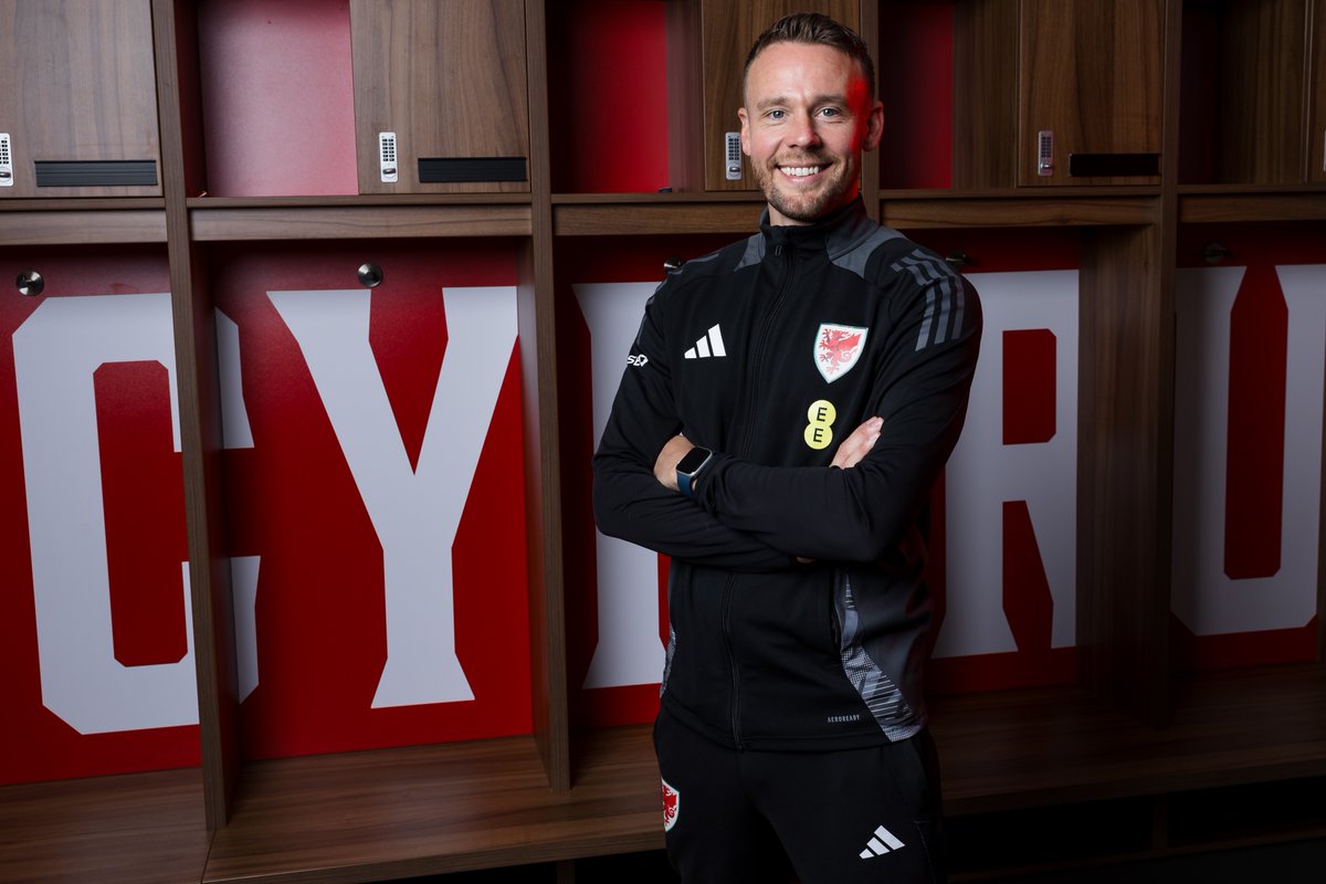 Chris Gunter has been appointed as the new Cymru MU19 head coach. 🏴󠁧󠁢󠁷󠁬󠁳󠁿

#TogetherStronger