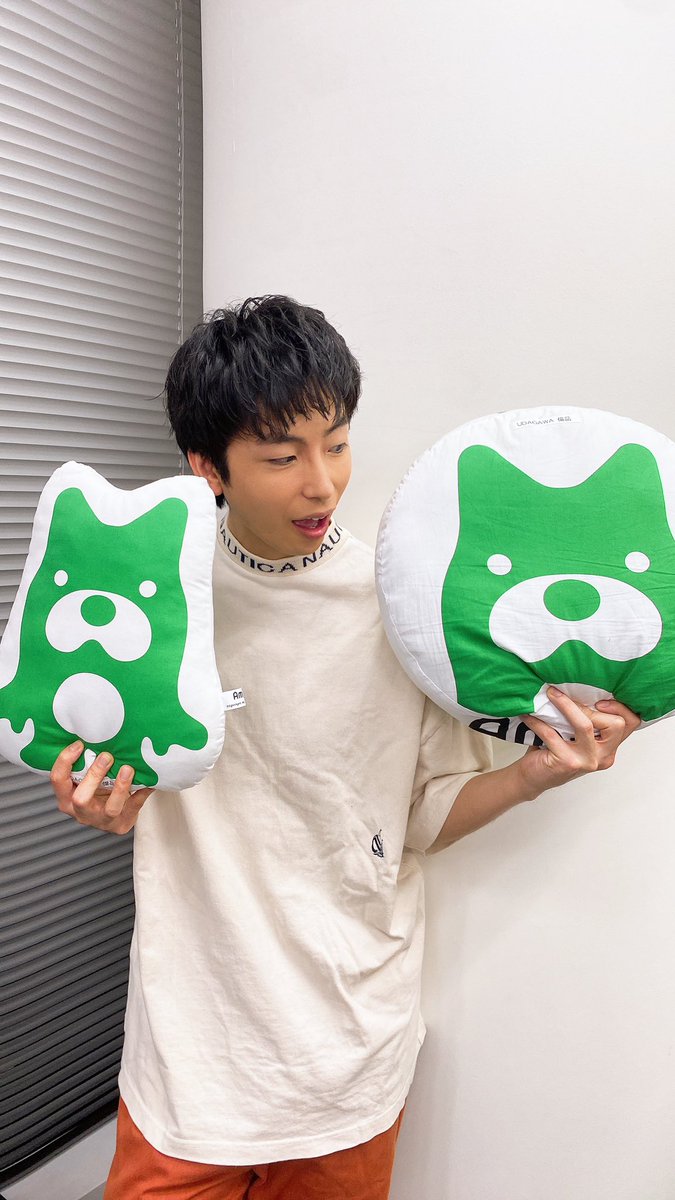 sumichannnn's tweet photo. 初めての特番で終始心臓バクバクでしたが、
優しい先輩方に囲まれてとても楽しかったです！！
またご一緒できるように努力努力‼️

ご視聴下さった皆様ありがとうございました！！
アニメの放送も引き続きよろしくお願いいたします🔥

#新米オッサン https://t.co/YJz60QaxID