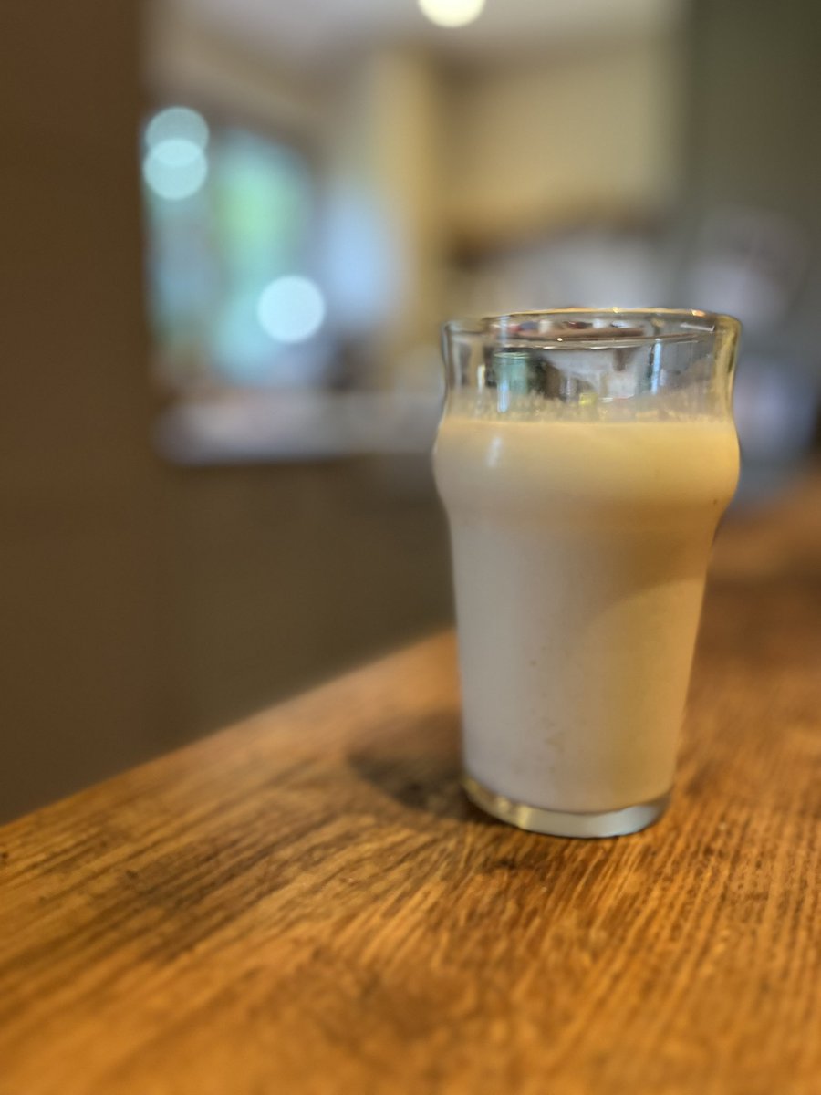 Shhhh 🤫 don’t tell anyone it’s a superfood 🥛 

#milk #dairy #superfood #nutrition #magic #milkyourmoments