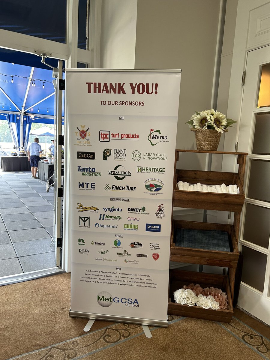 DunningSandman's tweet photo. An amazing day was had @MetropolisCC yesterday. Proud to be a sponsor of the @NYSTurfgrass POA fundraiser. The golf course and weather were perfect. #callthesandman #dunningcustomsoils #customsoils #droppingloads #wearecustomsoils #wearesand #proudtosupport #proudsponsor https://t.co/ILPsfF1Wea
