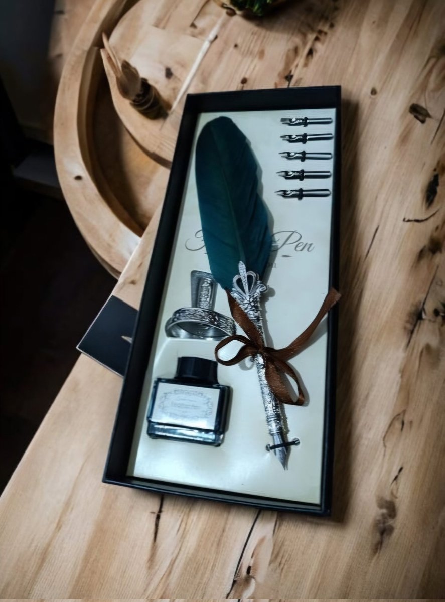 Yeni Ürün 🥳🥳

Sevdiklerinize ve kendinize :) alabileceğiniz şık bir kalem! 

Divit Kalem Seti Satışta 

Detaylar ve sipariş için : shopier.com/28809562