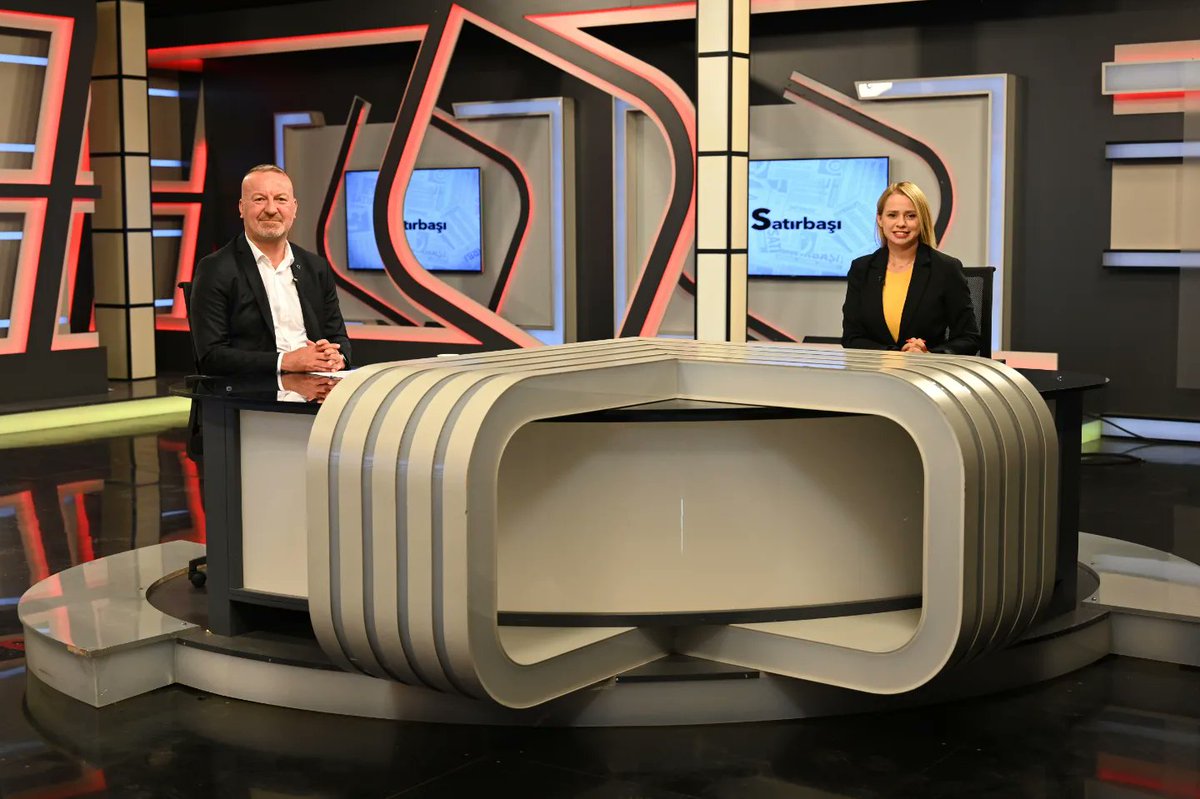 FatihKarabatiTR's tweet photo. AS TV ekranlarında @sevdakurull'un sunduğu Satırbaşı programına katıldım. İlçemiz ve bölgemizdeki güncel konuları, projelerimizi ve hedeflerimizi değerli izleyicilerle paylaşma fırsatı bulduk. Nazik daveti ve keyifli sohbeti için Sevda Hanım'a teşekkür ederim. https://t.co/zDfMWNPePp