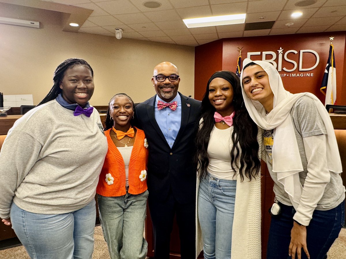 Dr. Marc Smith tweet media