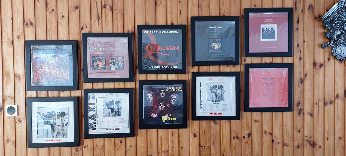 pjfqueen's tweet photo. Once a month I'm replacing my exposition of Queen (related) albums (12") on my wall. Have a nice day! https://t.co/50u5XOKAn3
