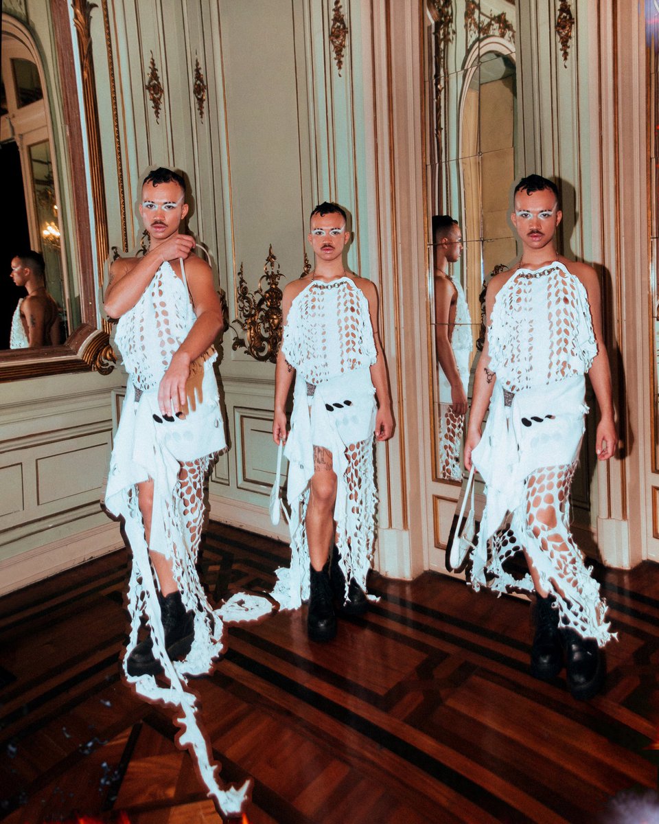 MOTINHA DE LUXO tweet media