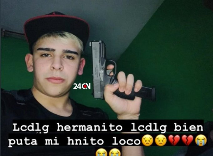 ElTrumpista's tweet photo. ¿Vieron que hoy la Policía abatió a un Chorro de 17 años y su familia y los zurdos de Twitter salieron a decir que era un "angel"?

Acá está el ángel... https://t.co/0Ca0W7u9OF