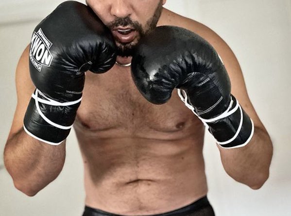 Come on! 😏
#boxingfetish