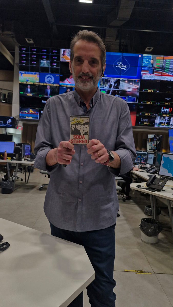 Se cumplen 40 años de la salida del primer disco de Soda Stereo. En <a href="/tnLaViola/">TN La Viola</a> <a href="/todonoticias/">TN - Todo Noticias</a> hicimos un especial. Lo compré hace cuatro décadas!!! El tiempo pasa...#sodaeterno